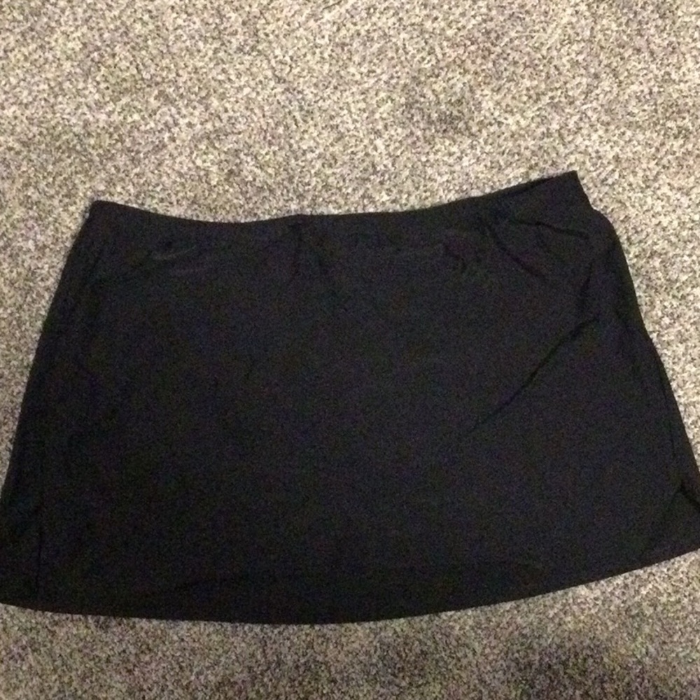 20W swim bottom skirt.